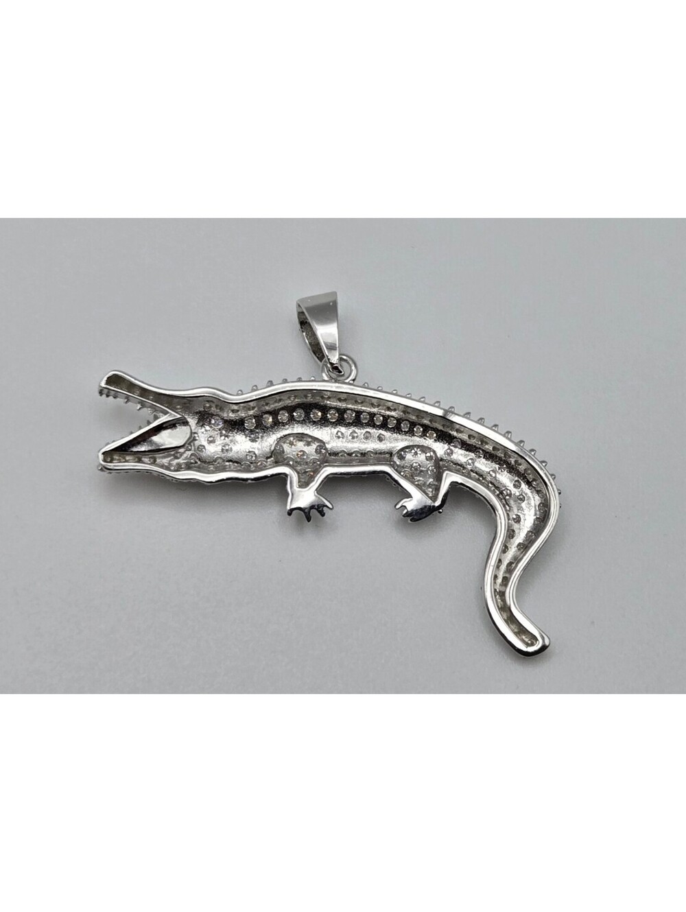 NEW Solid 925 Sterling Silver Genuine MOISSANITE Alligator/Crocodile Pendant - Picture 7 of 13